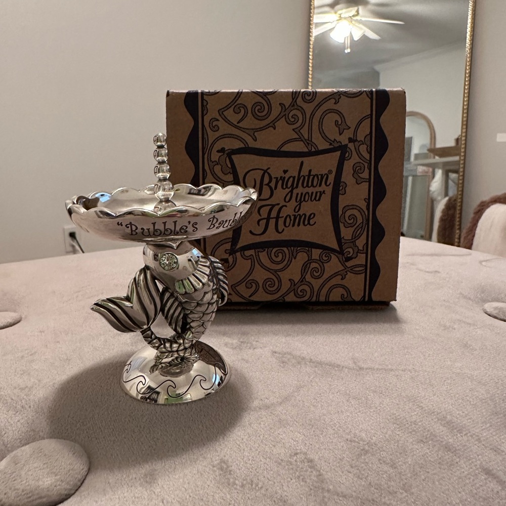 Brighton Ring Holder